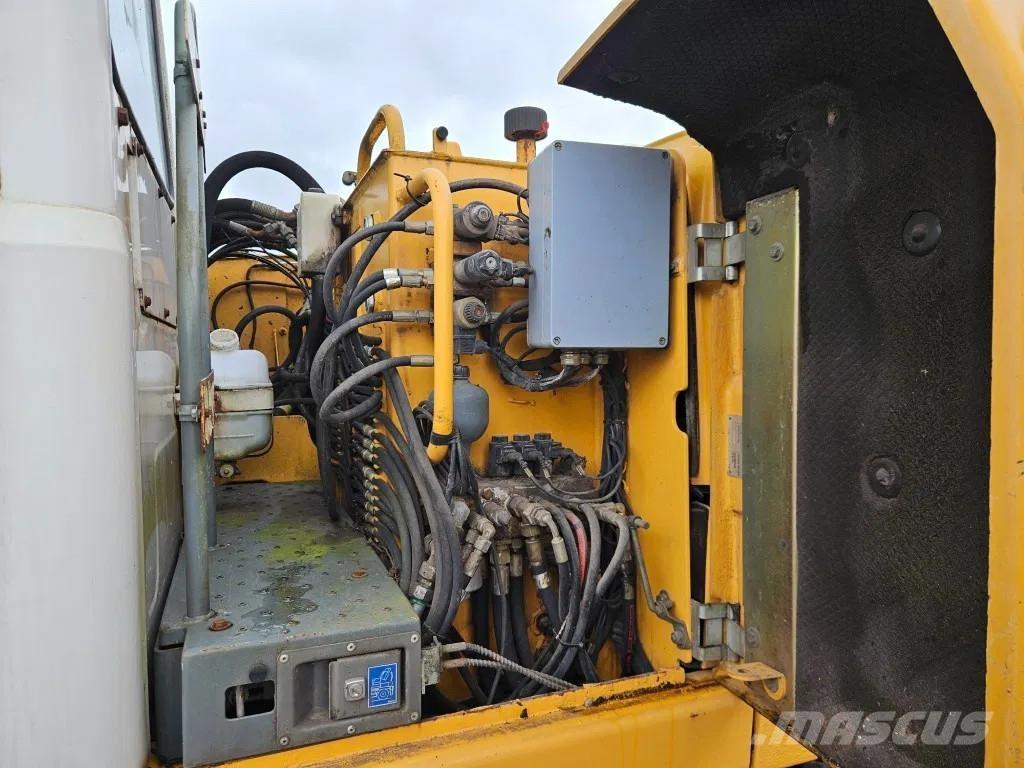 Liebherr A 314 Pyöräkaivukoneet