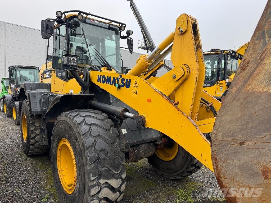Komatsu WA 270-8 Pyöräkuormaajat