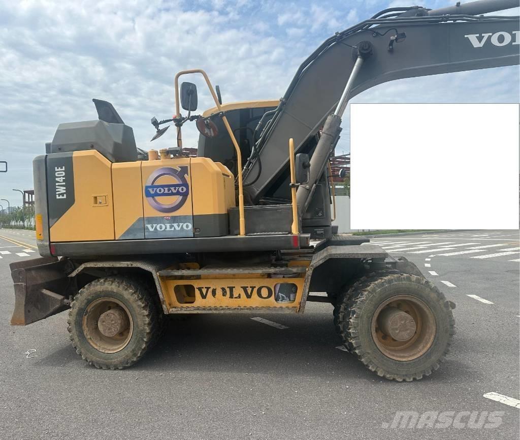 Volvo EW 140 Pyöräkaivukoneet