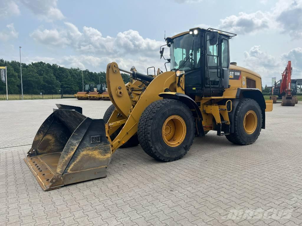 CAT 926M Pyöräkuormaajat