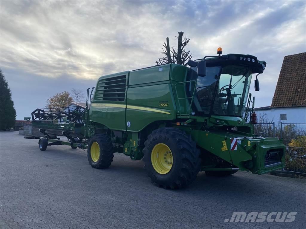 John Deere T550 Leikkuupuimurit