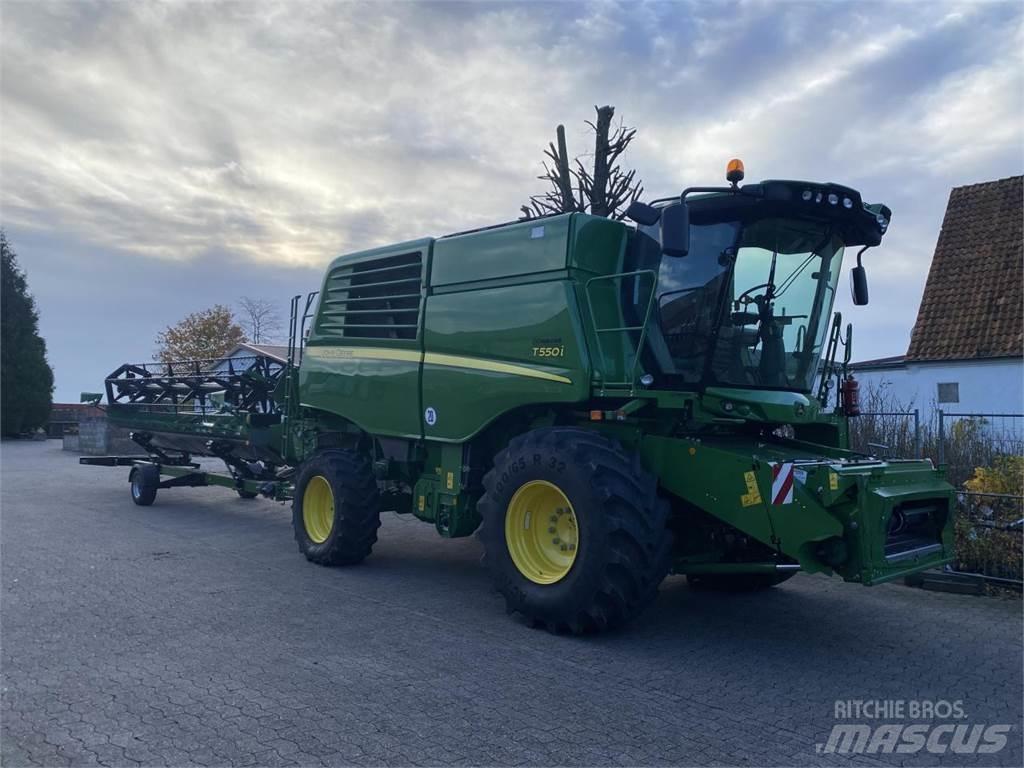 John Deere T550 Leikkuupuimurit