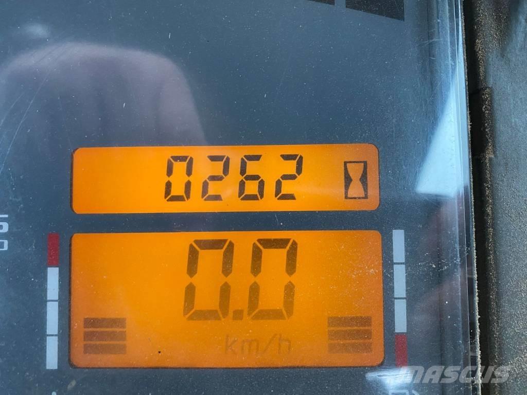 CLAAS Ares 836 RZ Traktorit