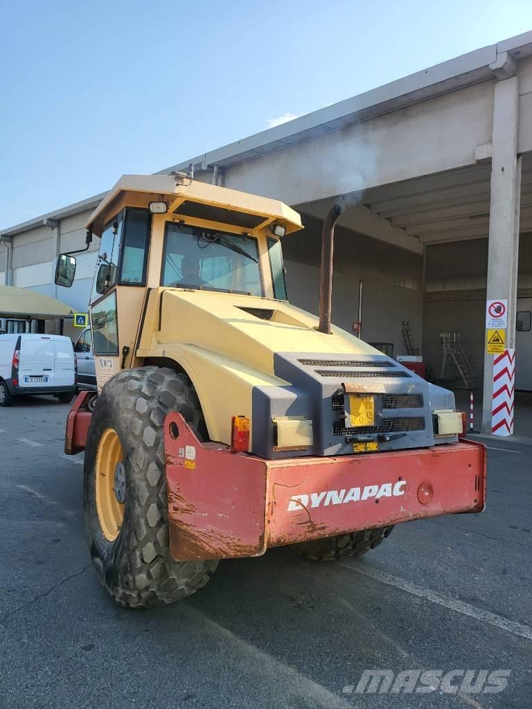 Dynapac CA 302 D Yksivalssijyrät
