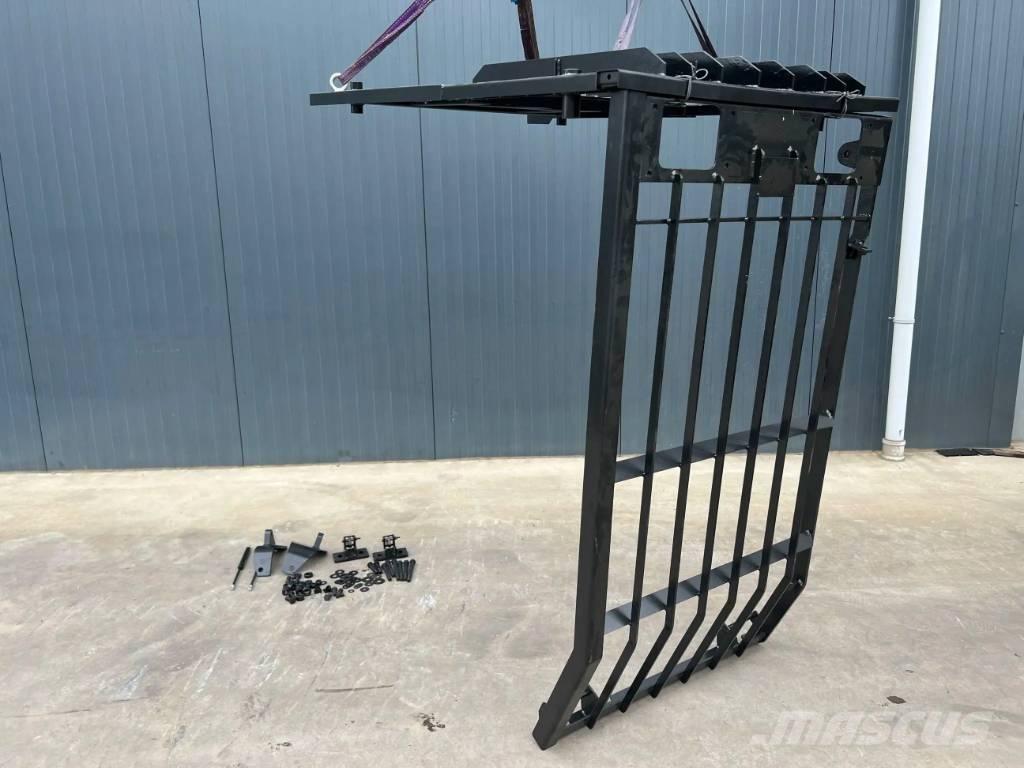 CAT 324D Guard Ohjaamo ja sisusta