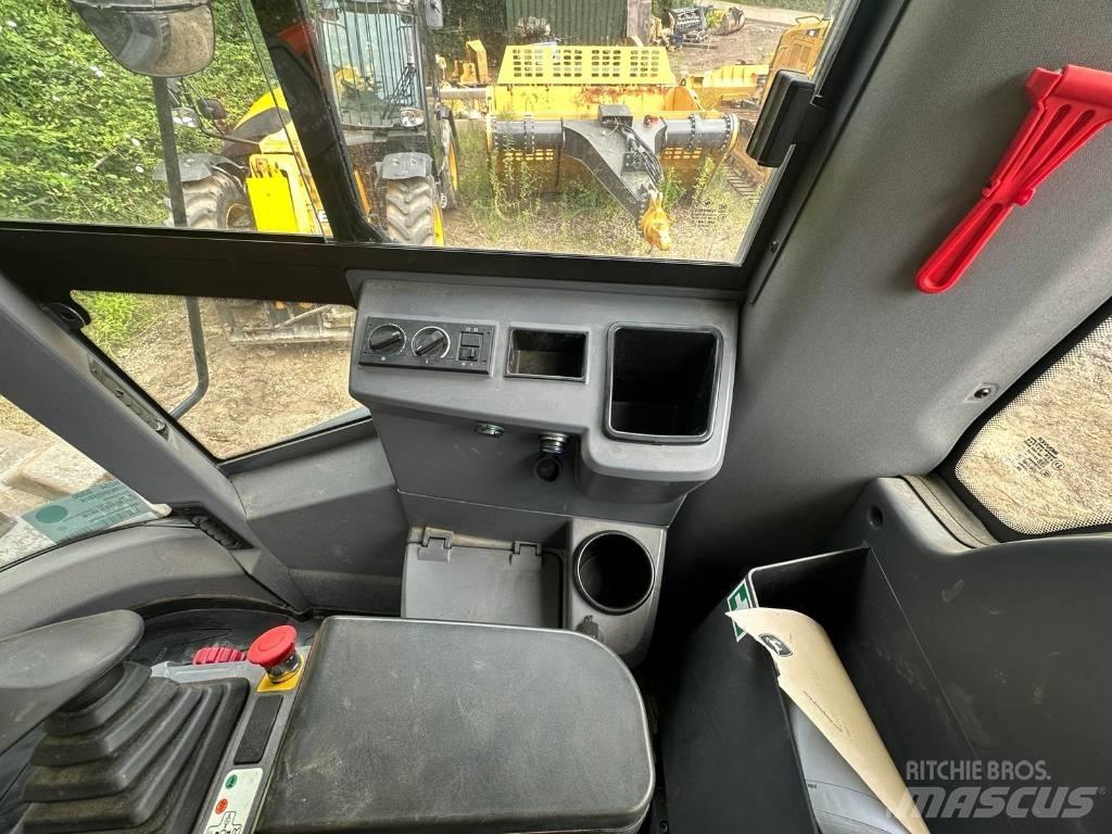 Hamm HC130I Yksivalssijyrät