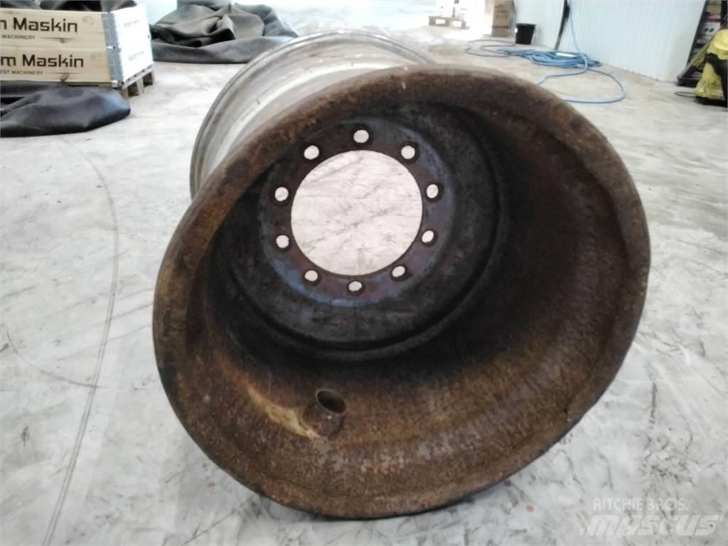 Valmet 890 24x26,5 Renkaat ja vanteet