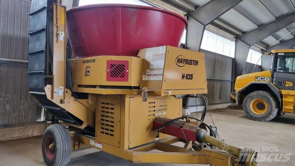 Haybuster H-835 Paalinkäsittelykoneet