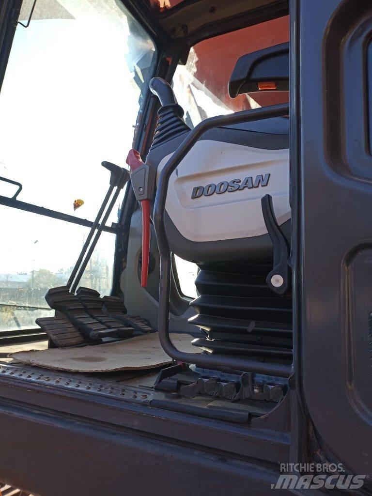 Doosan DX340LC-5 Kaivurikuormaajat