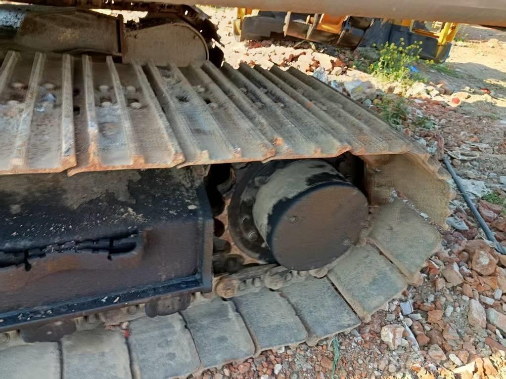 XCMG XE 150 Telakaivukoneet