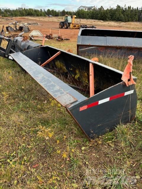 John Deere 320 SL Kaivurikuormaajat
