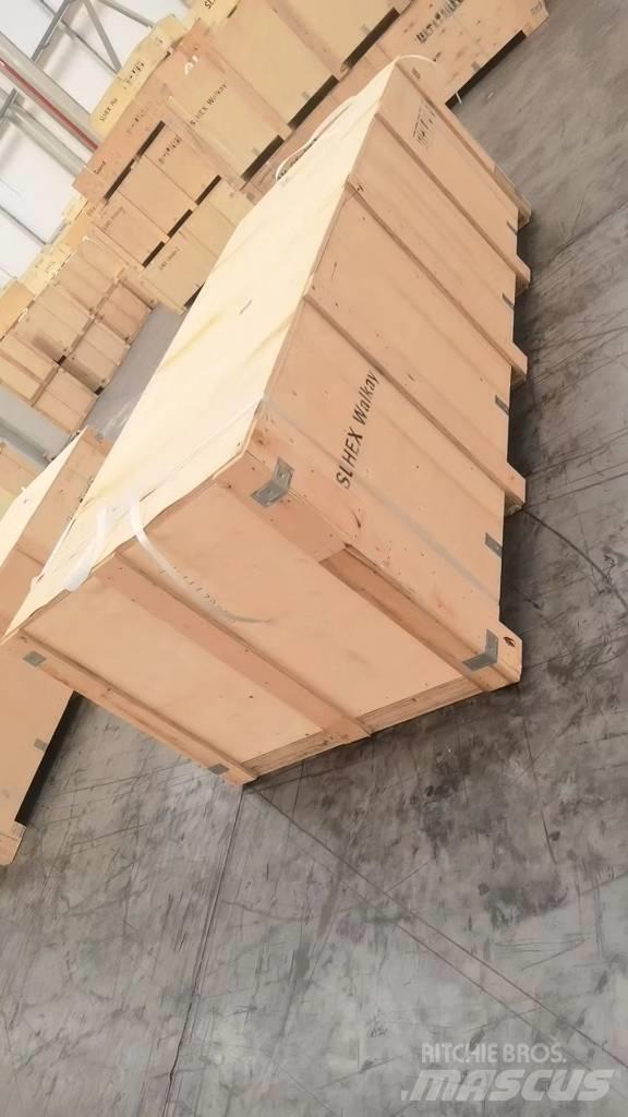 CAT 374 Telakaivukoneet