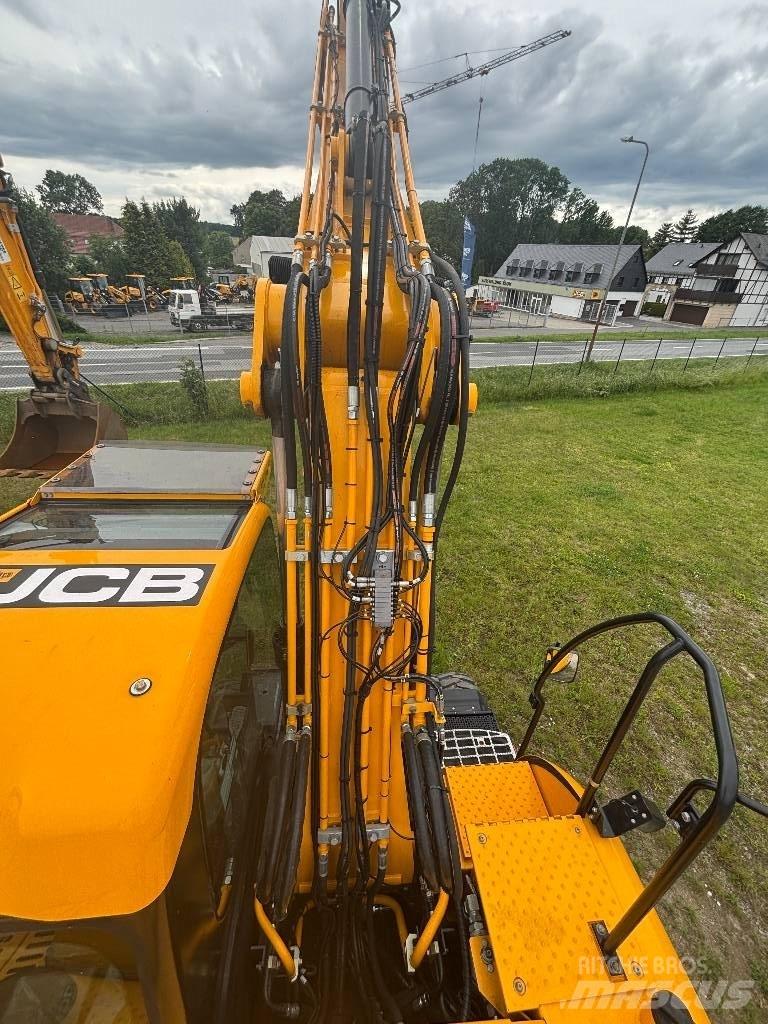 JCB JS 145 W Pyöräkaivukoneet