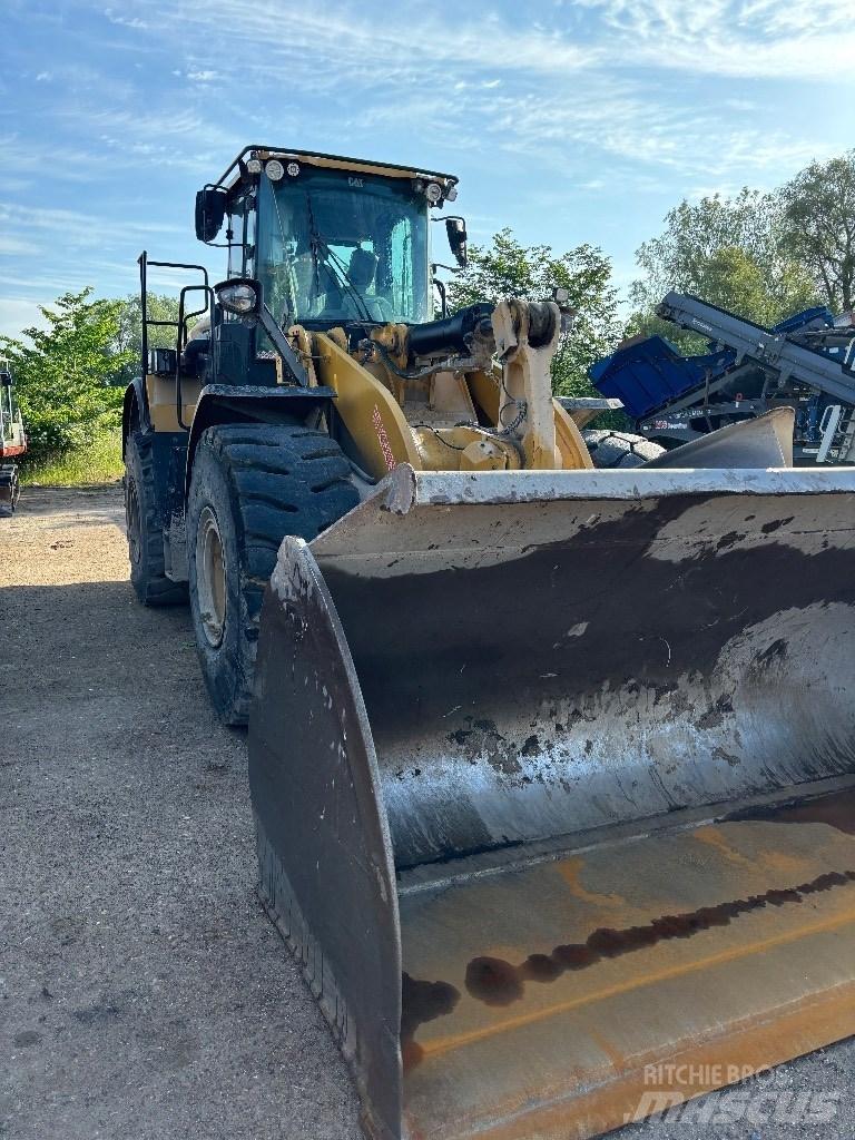 CAT 966m Pyöräkuormaajat