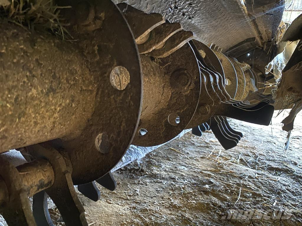 John Deere F 310 R Pyörillä varustetut leikkurit