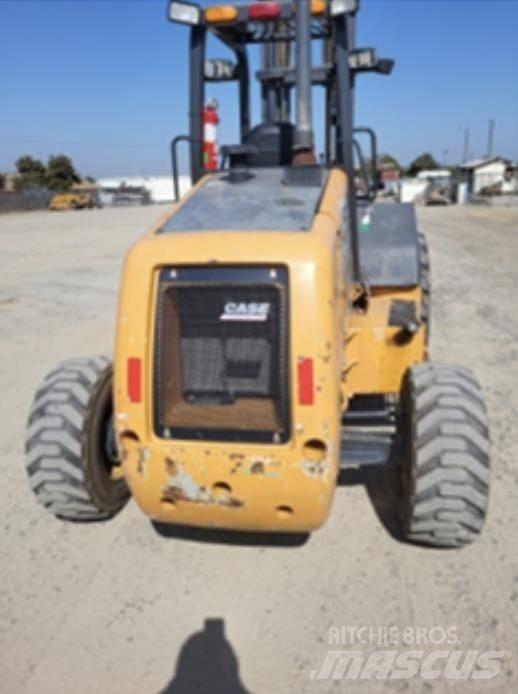 CASE 586H Maastotrukit
