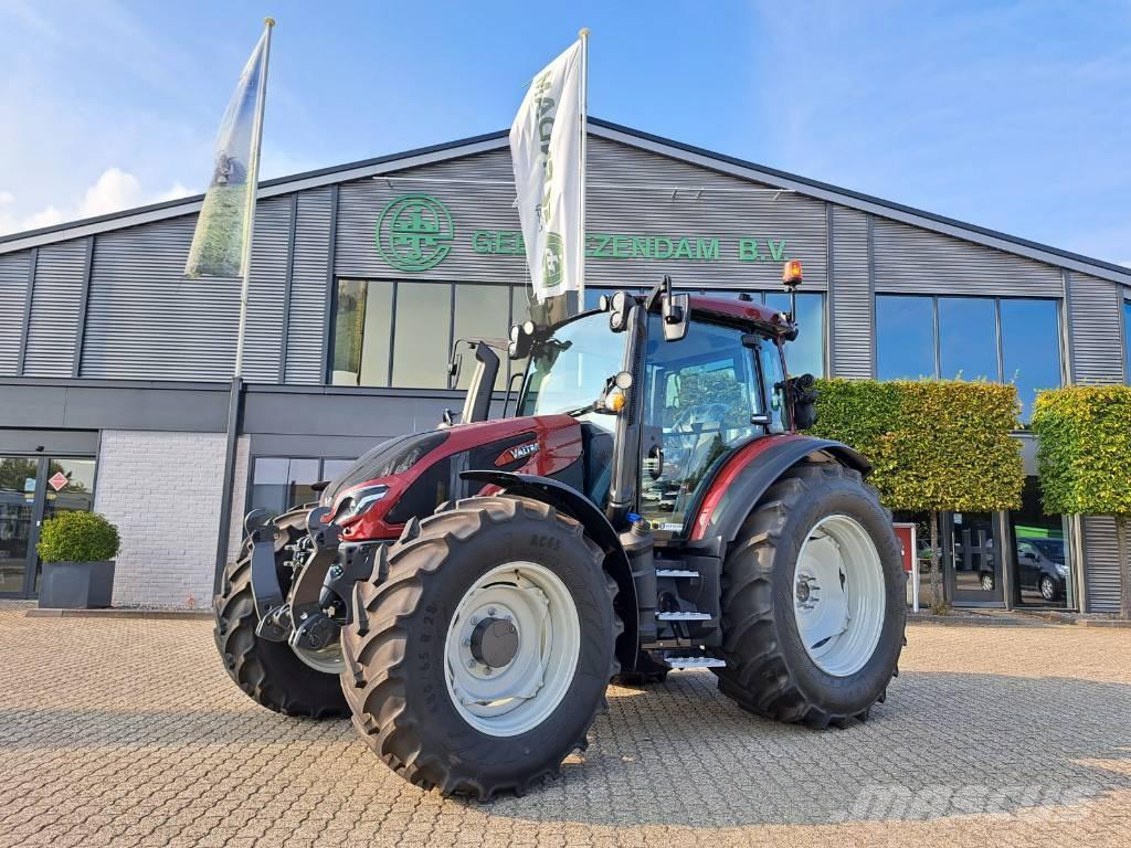 Valtra G 135 Active Traktorit