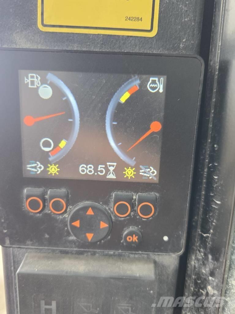 Manitou 1350 R Liukuohjatut kuormaajat