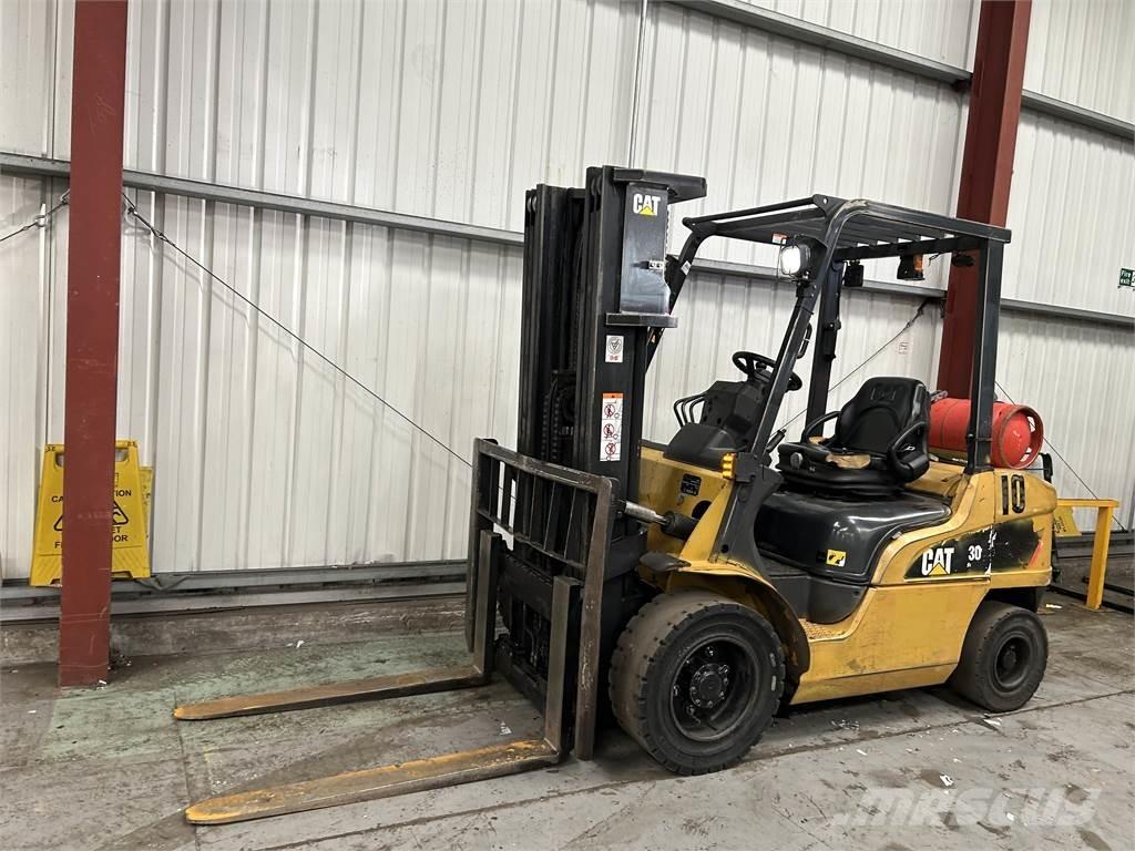 CAT GP30NT Nestekaasutrukit
