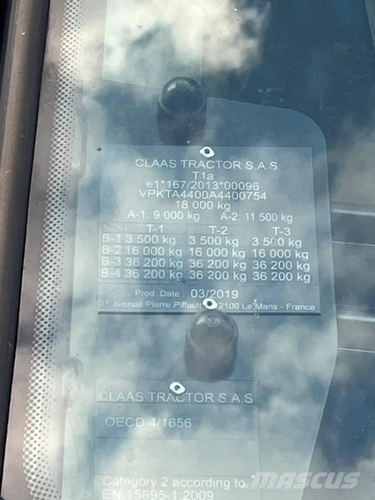 CLAAS Axion 920 Traktorit