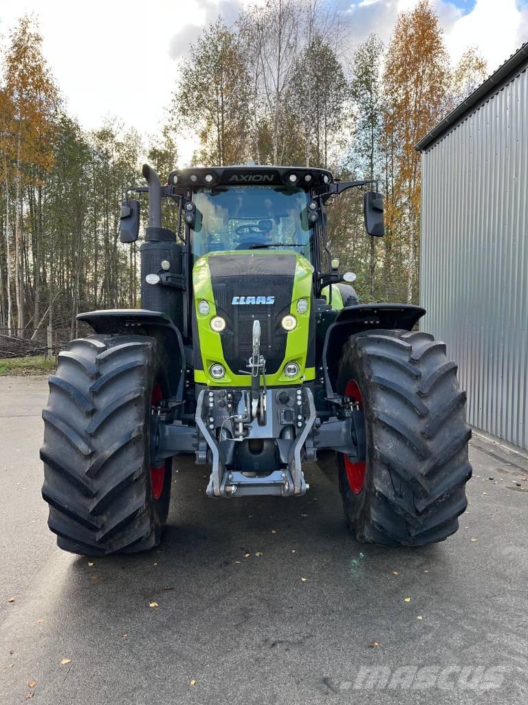 CLAAS Axion 920 Traktorit