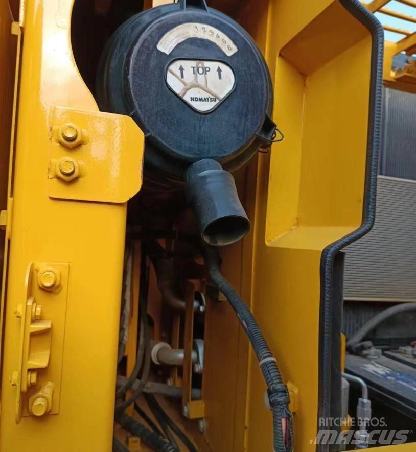 Komatsu PC 160 LC Telakaivukoneet