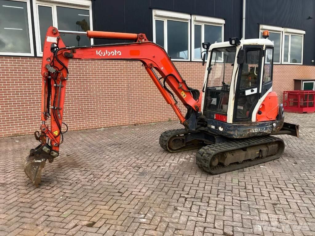 Kubota KX121-3a Minikaivukoneet < 7t