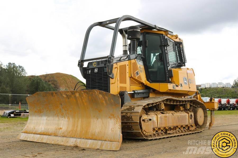 DEERE 750K XLT Telaketjupuskutraktorit