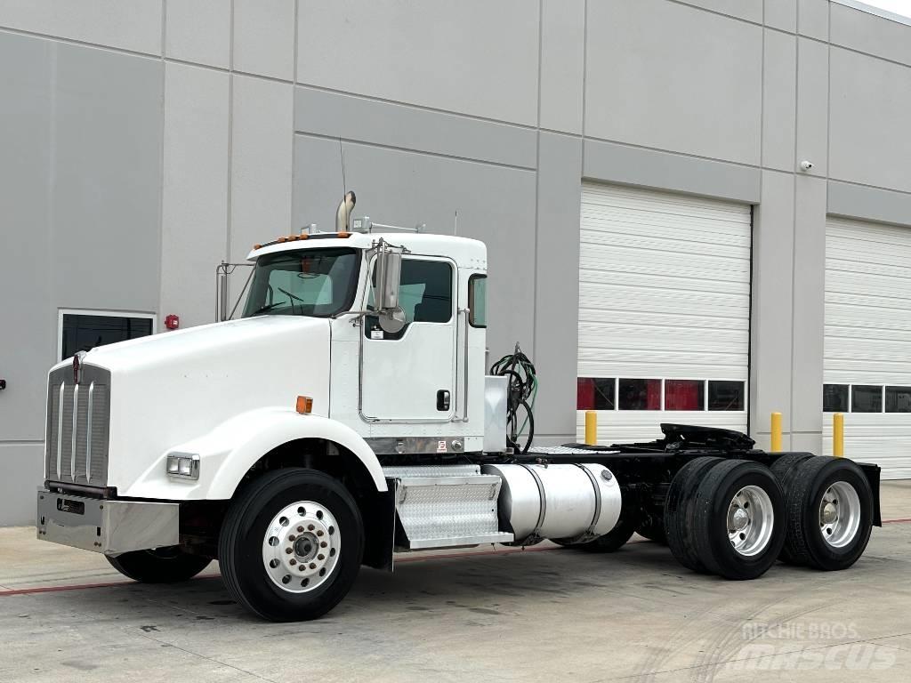 Kenworth T 800 Vetopöytäautot
