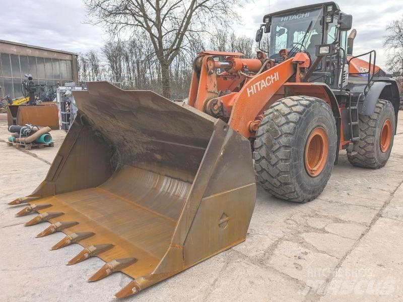Hitachi ZW 330 Pyöräkuormaajat