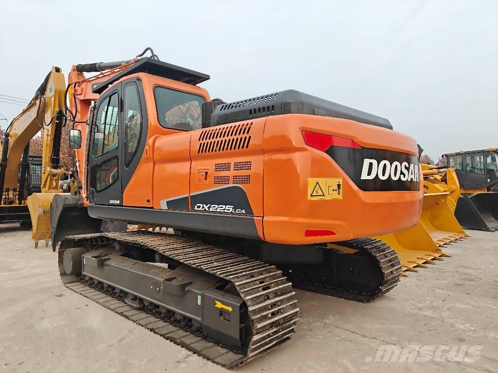 Doosan DX225LCA Telakaivukoneet