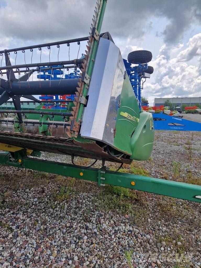 John Deere T670 Leikkuupuimurit