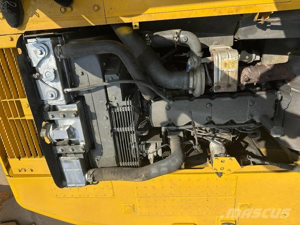Komatsu PC220-8 Midikaivukoneet 7t - 12t