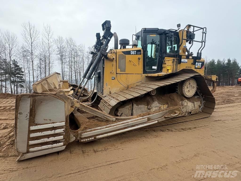 CAT D 6 T LGP Telaketjupuskutraktorit