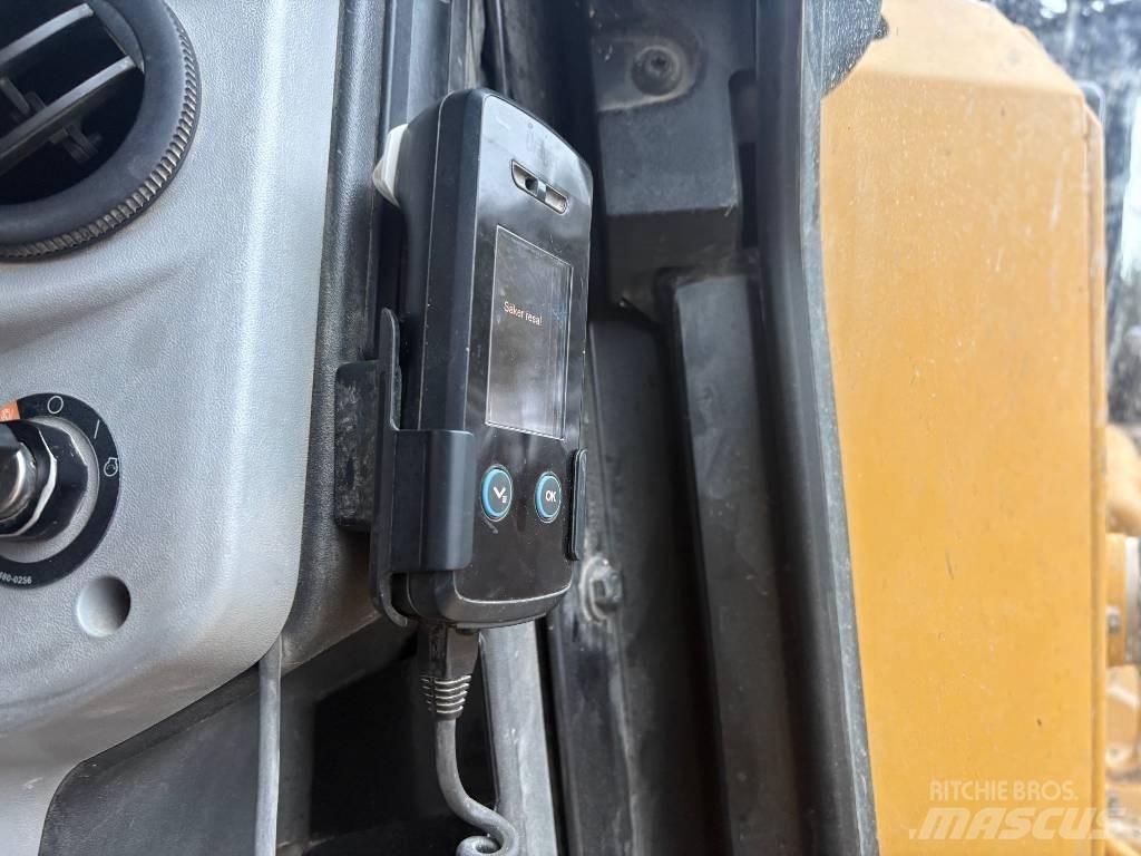 CAT D 6 T LGP Telaketjupuskutraktorit