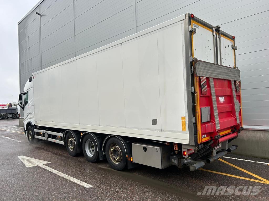 Volvo FH Umpikorikuorma-autot