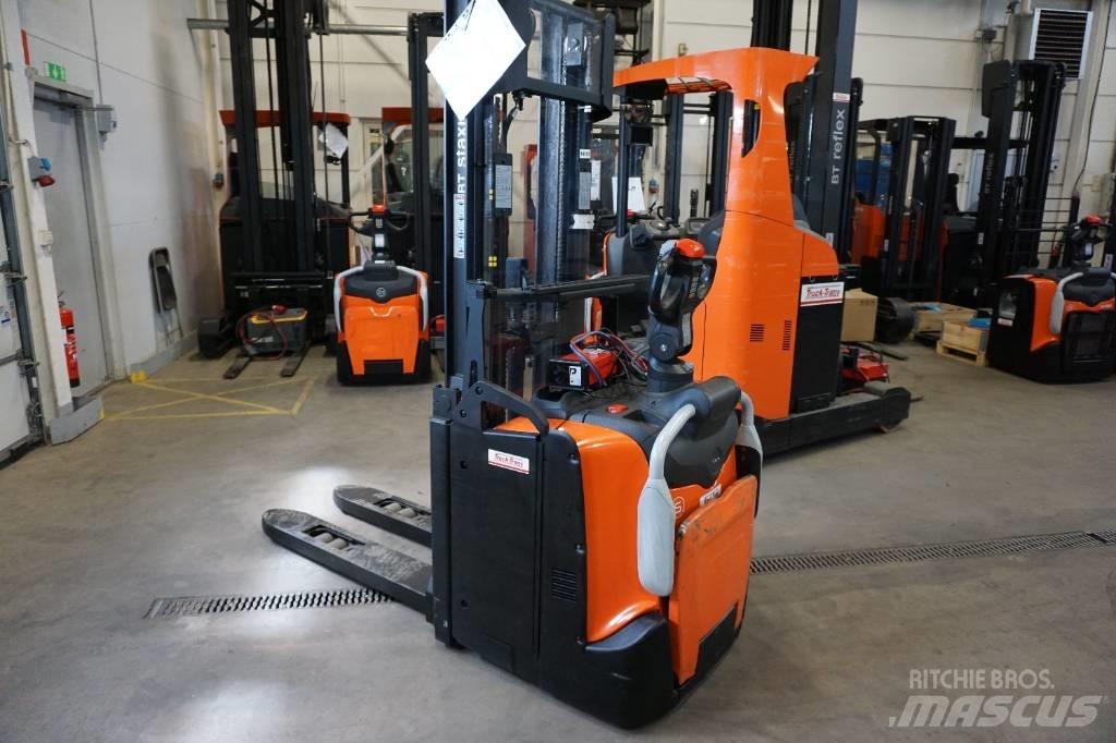 Toyota SPE120L Käyden ajettavat pinoamistrukit