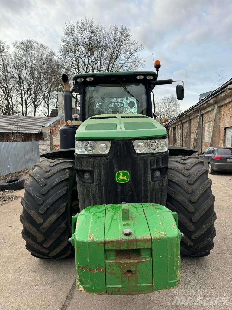 John Deere 8285 R Traktorit