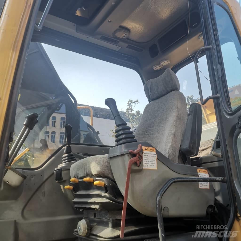 Volvo EC 210 B LC Telakaivukoneet
