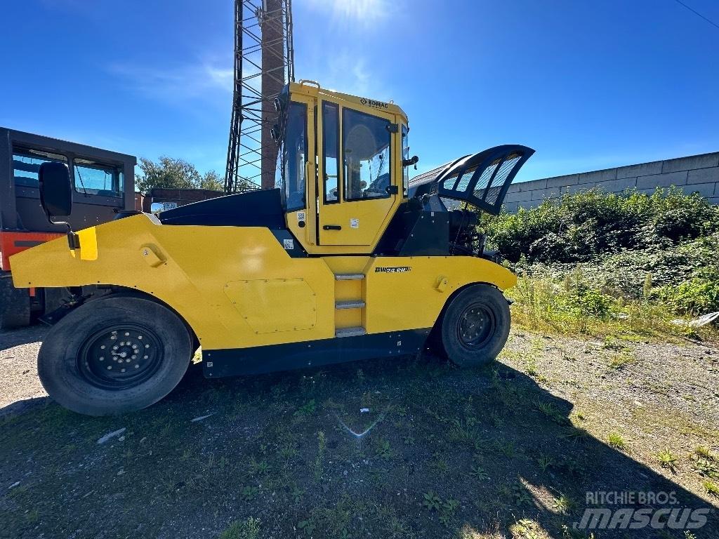 Bomag BW24RH Kumipyöräjyrät