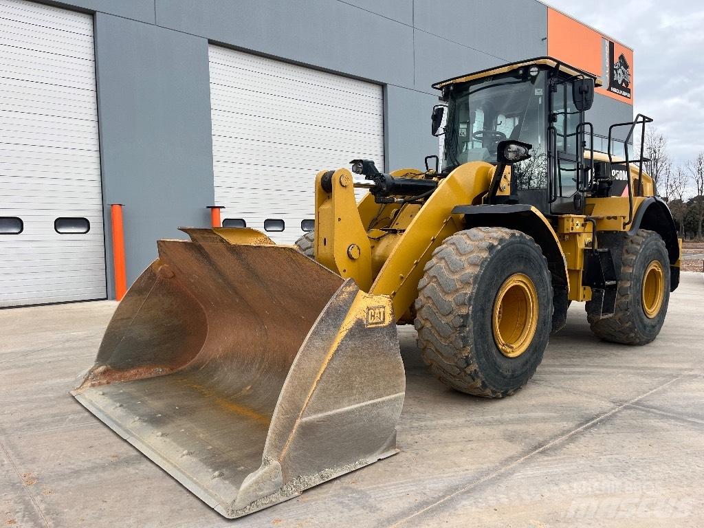 CAT 950 M Pienkuormaajat