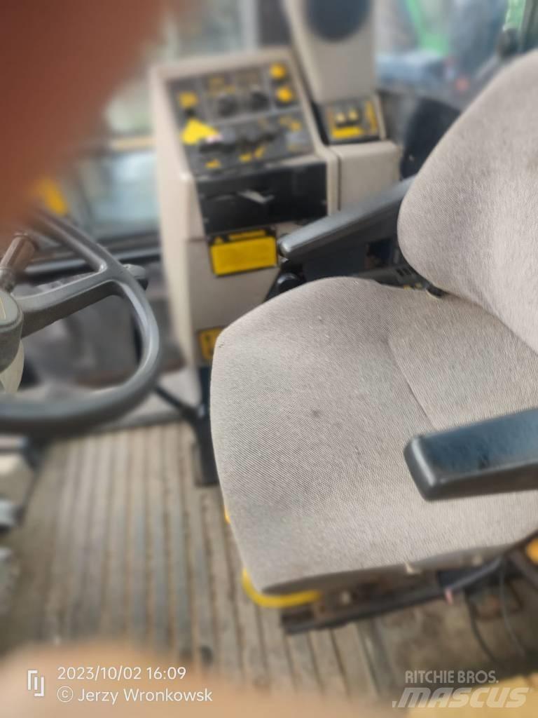 JCB 1135 4WS Traktorit