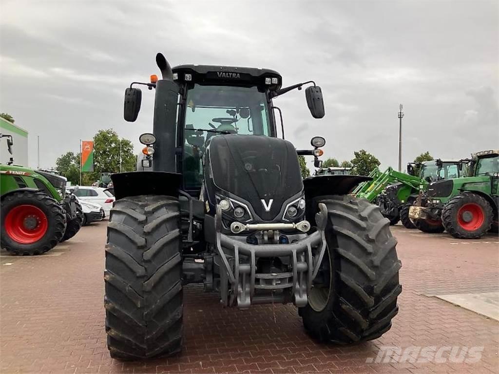 Valtra S 394 Traktorit
