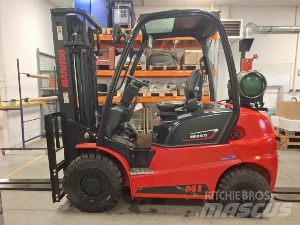 Manitou MI25G Maastotrukit