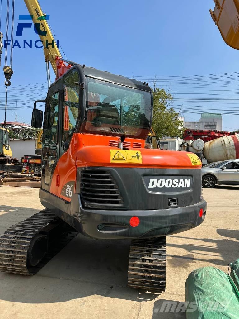 Doosan DX 60-9 C Telakaivukoneet