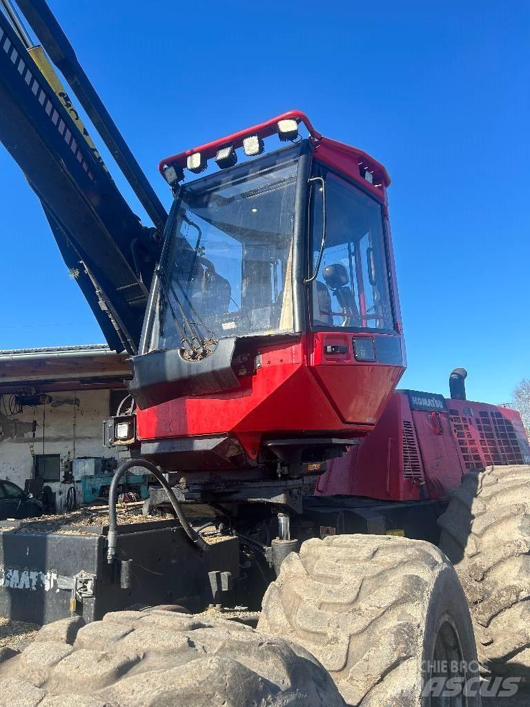 Komatsu 911.5 Harvesterit