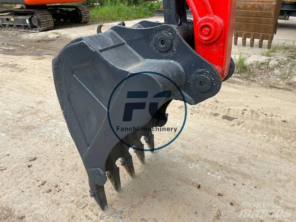 Kubota KX 165 Minikaivukoneet < 7t