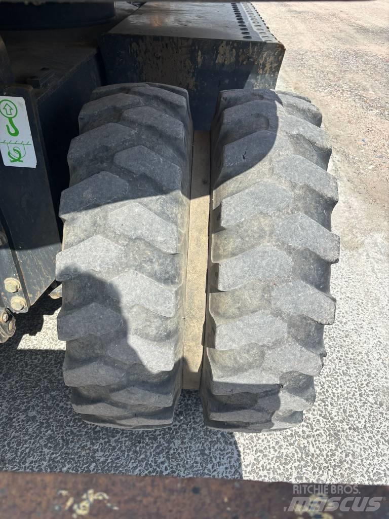 Komatsu PW 160 Pyöräkaivukoneet