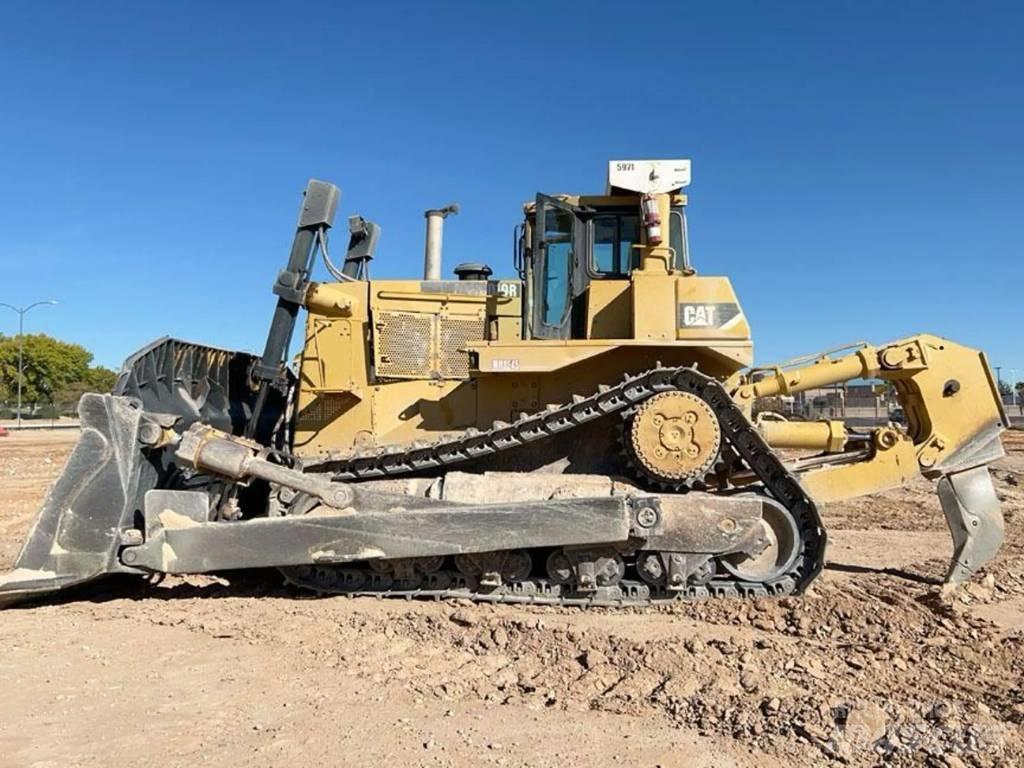CAT D10R Telaketjupuskutraktorit