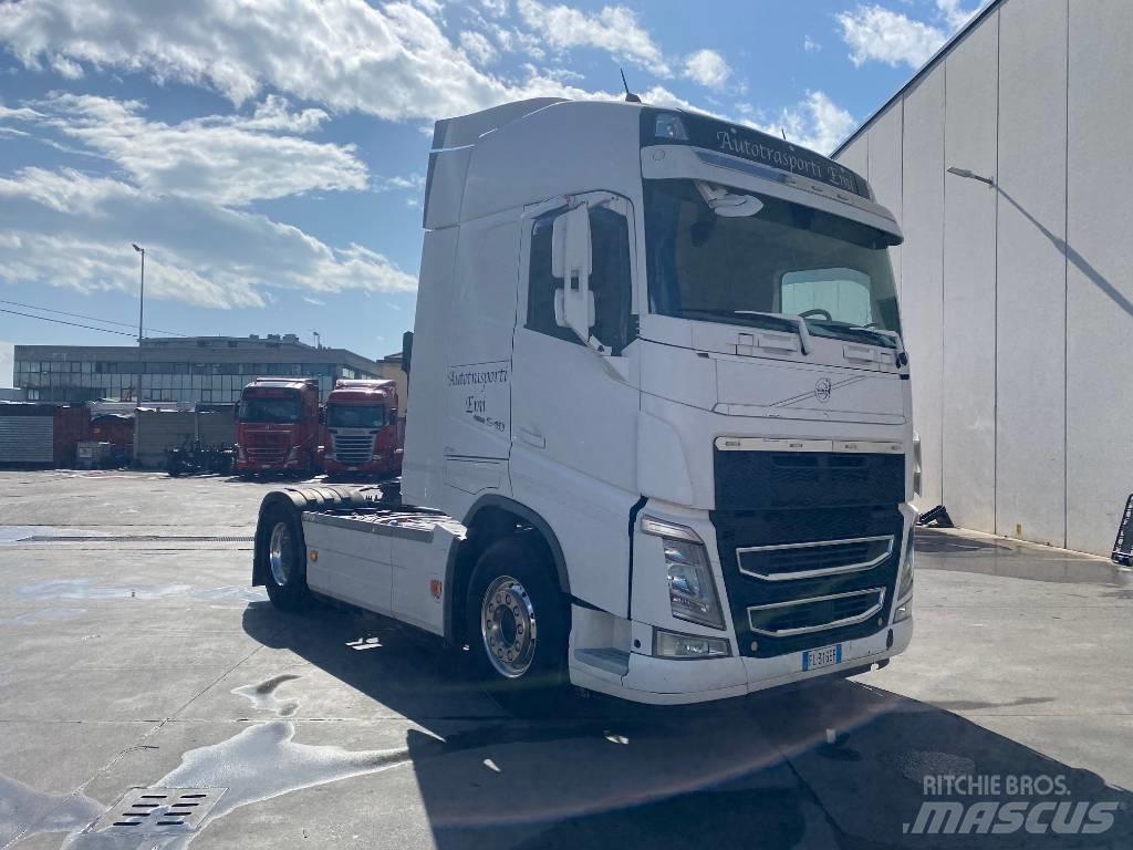 Volvo FH 540 Vetopöytäautot